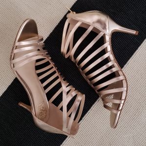 🆕 Vince Camuto Petronia Heeled Dress Sanda